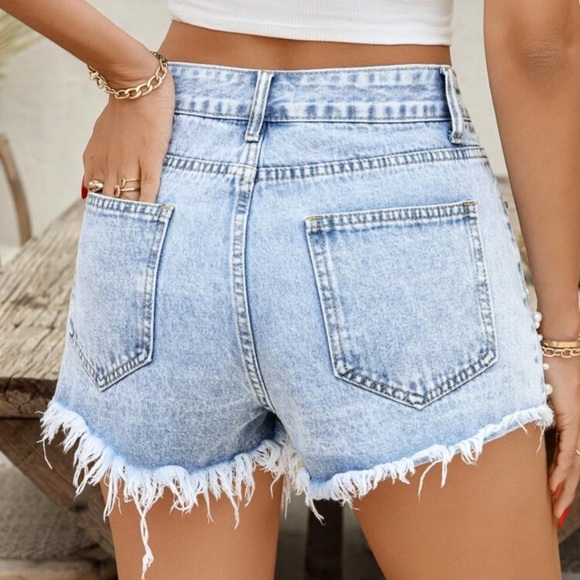 Casual, Fashionable Pearl Frayed Denim Shorts For Women, Versatile For Casual, - Picture 2 of 4